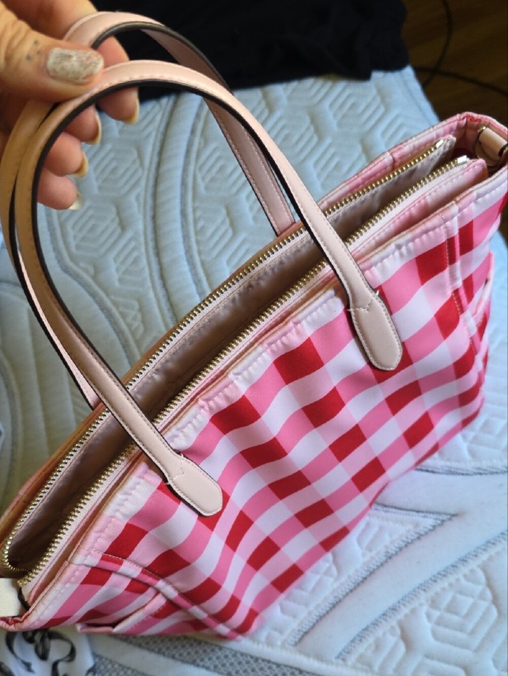 kate spade pink gingham tote with pale pink trim - Picture 2 of 4